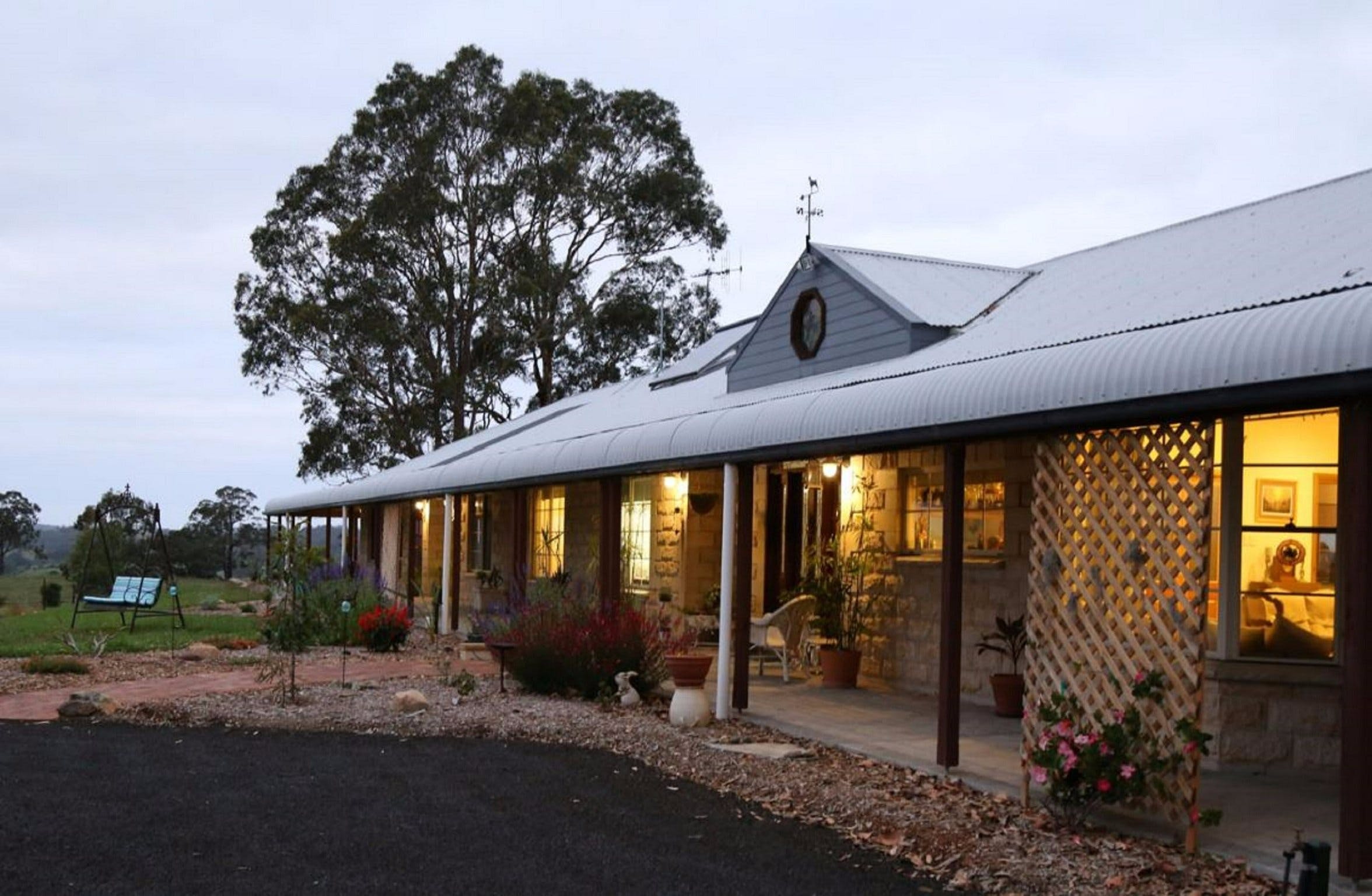 Bed & Breakfast Near Me | B&B Near Me | Port Macquarie